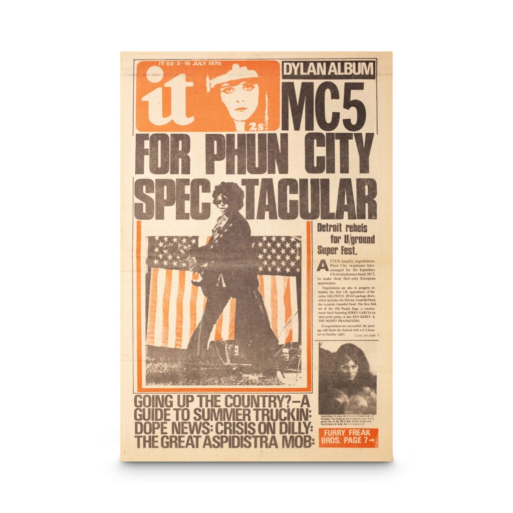 IT -- Issue #82 [Miscellaneous Zines]